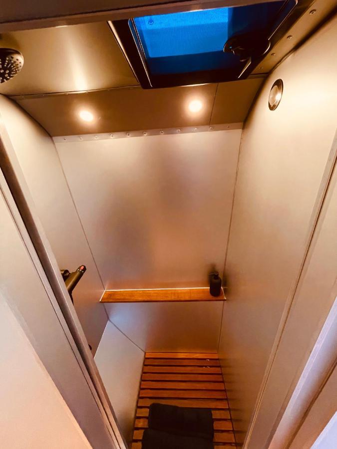 Villa Vintage 1980s Winnebago Oxford